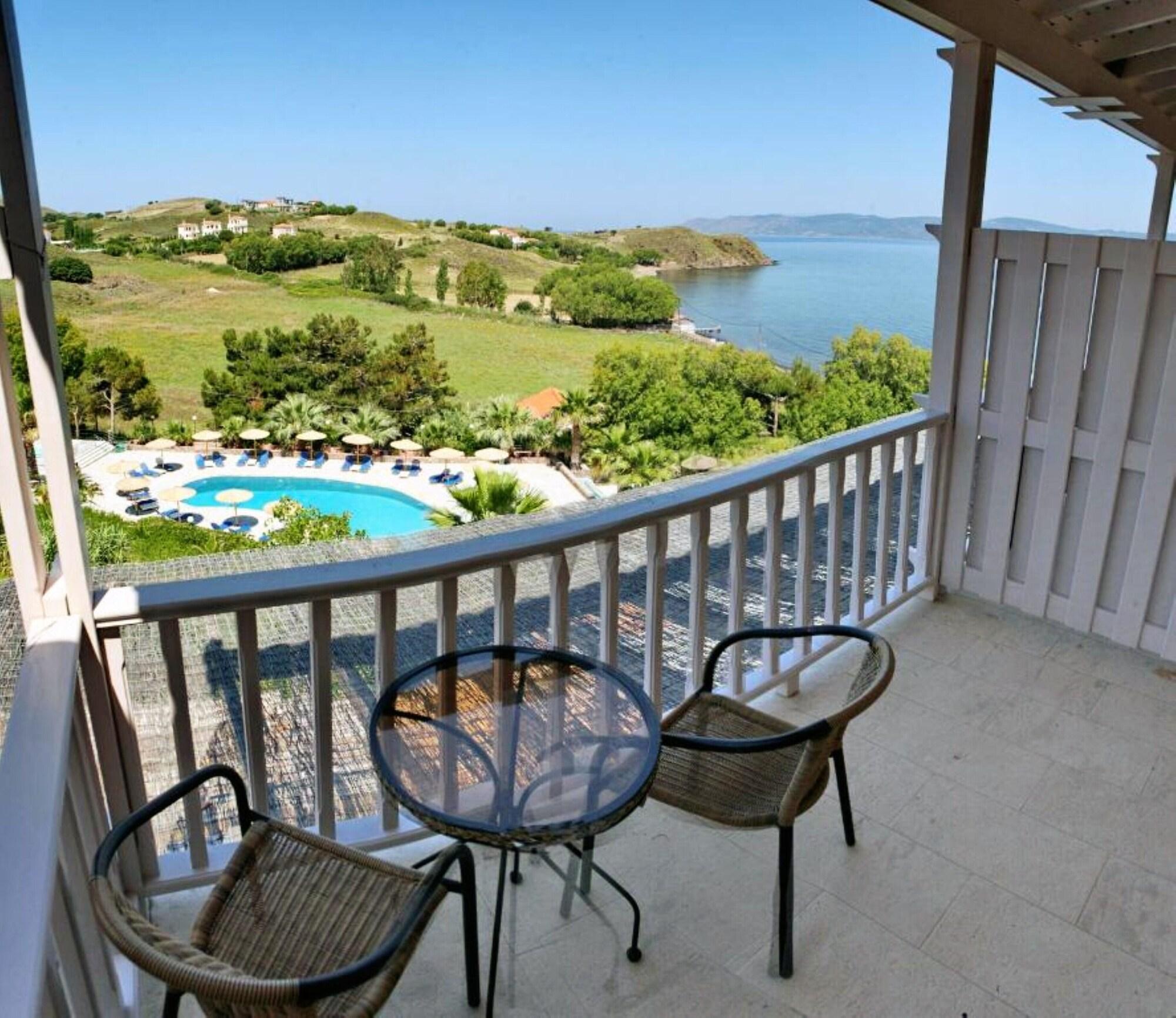 Viva Mare Hotel & Spa Mithimna Extérieur photo